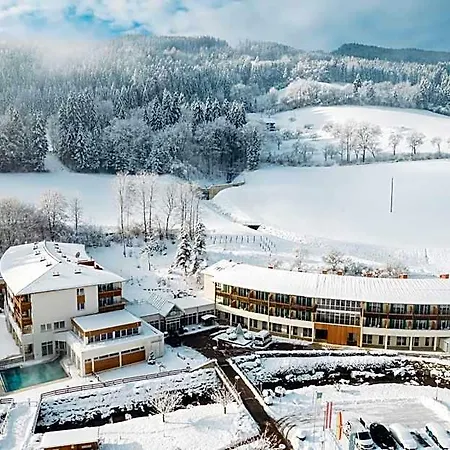 Otel Gesundheits- & Wellness Weissenbach 4*